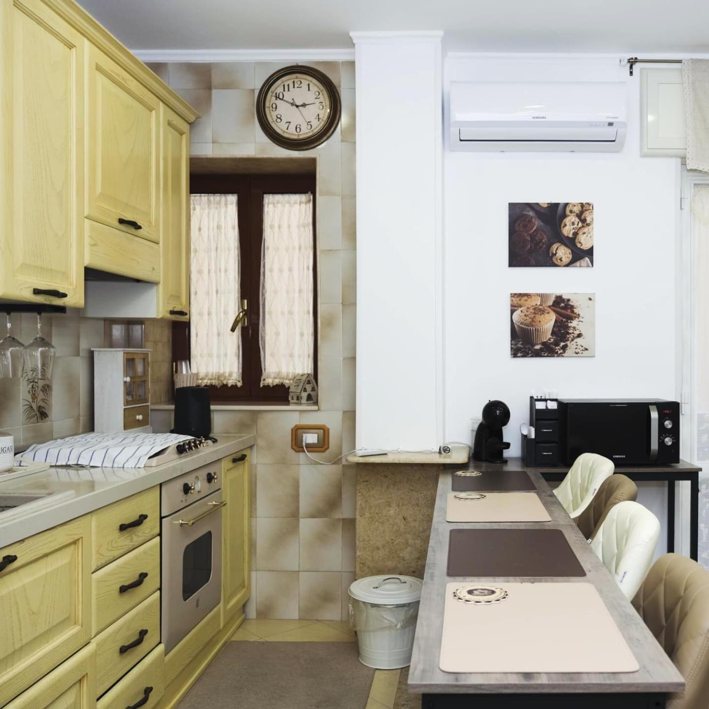 White Butterfly Home Naples Extérieur photo