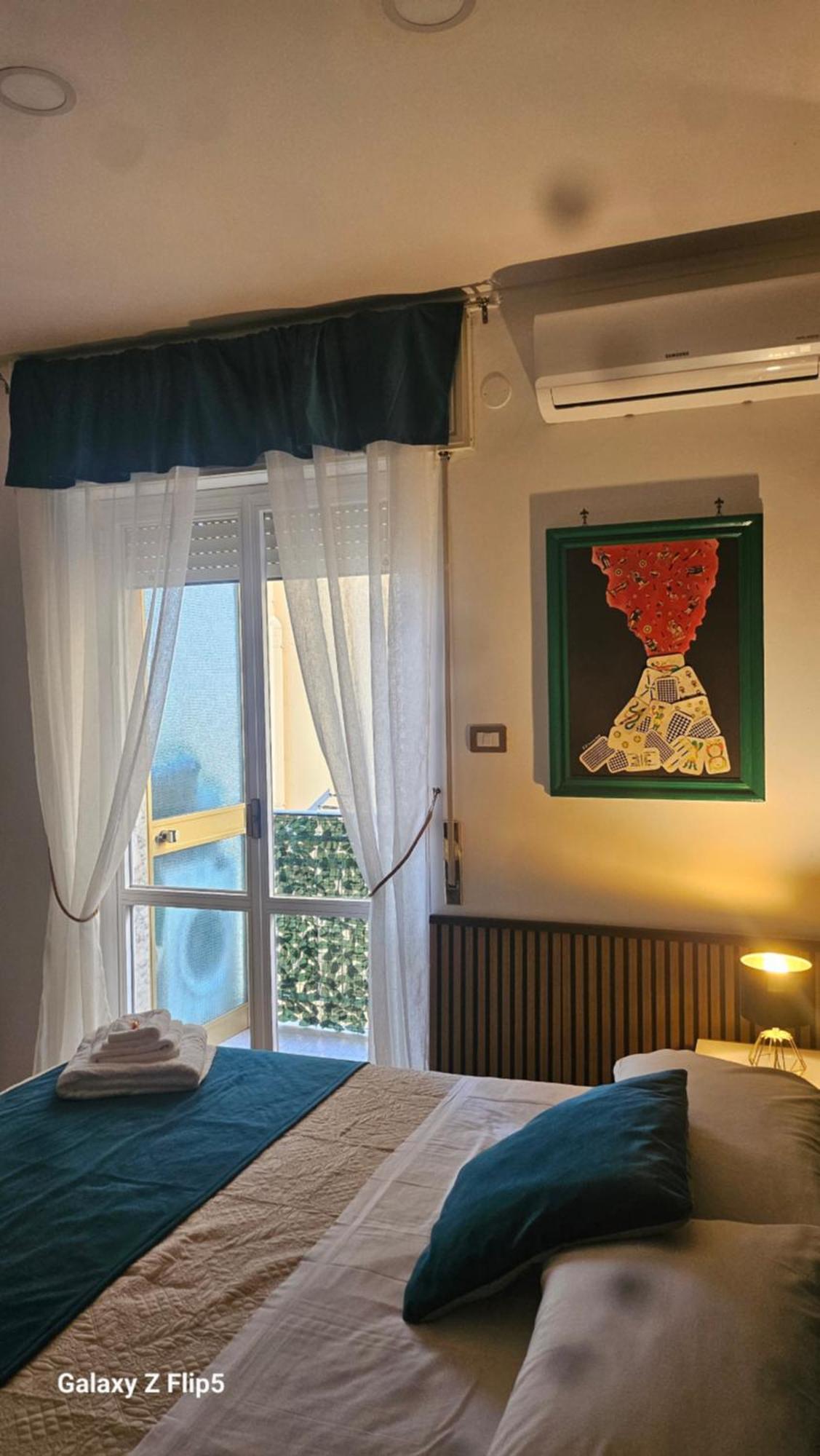 White Butterfly Home Naples Extérieur photo